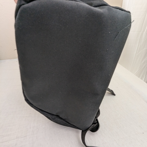 Guns N' Roses NWT Backpack by Rock Sax - Picture 9 of 10